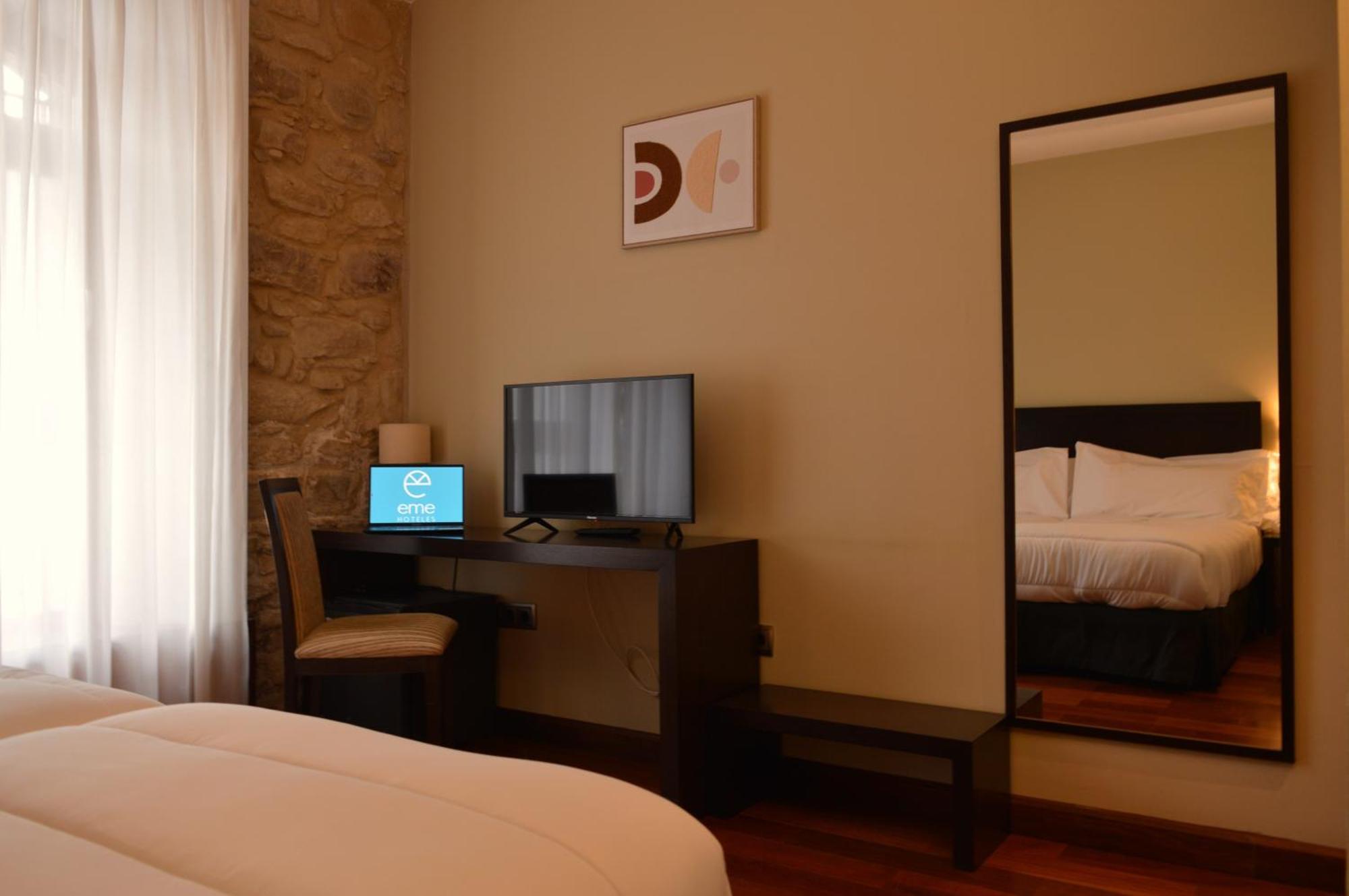 Hotel Baeza Monumental By Eme Hoteles Exteriör bild